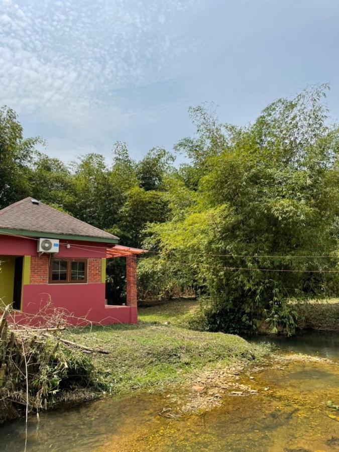Bamboo River Resorts Wli Afegame Eksteriør billede